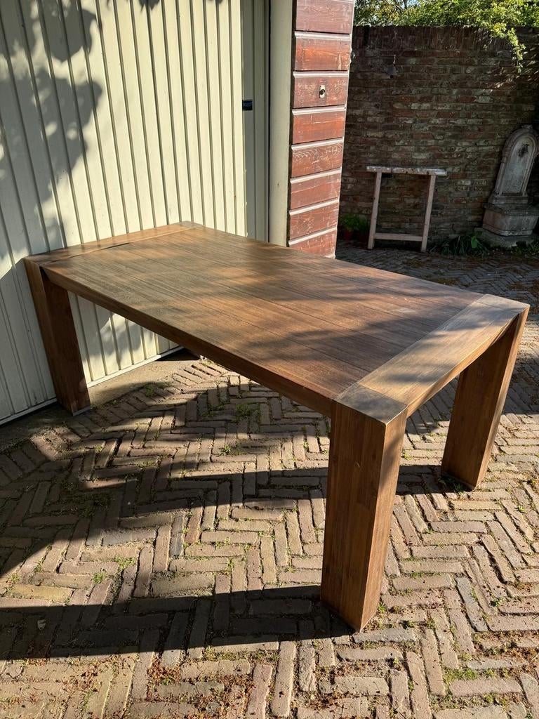 Eettafel Henders en Hazel, Acacia walnoot, Ophalen, Gebruikt, Landelijk, Minder dan 4 stoelen