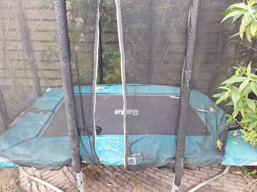 Gebruikte Salta trampoline met veiligheidsnet, Kinderen en Baby's, Speelgoed | Buiten | Trampolines, Ophalen of Verzenden, Gebruikt