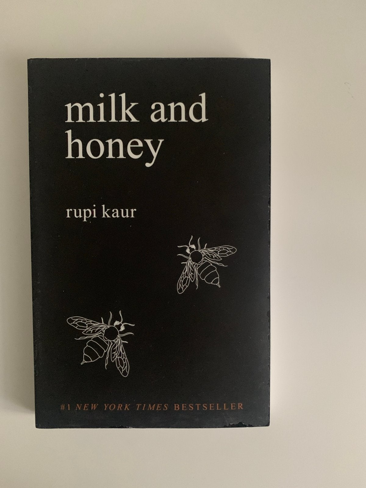 Milk and Honey - Rupi Kaur (Poëziebundel), Ophalen of Verzenden, Zo goed als nieuw, Eén auteur