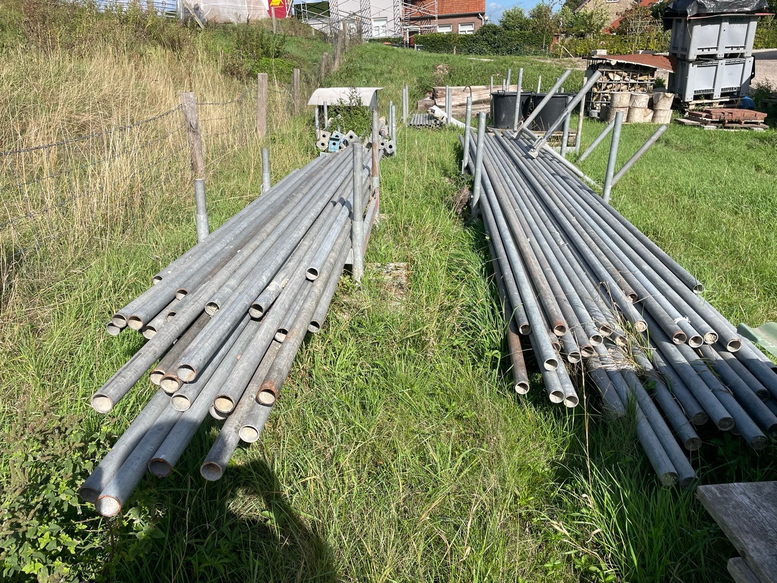 Steigeronderdelen - Diverse buizen, planken en klemmen, Doe-het-zelf en Verbouw, Ophalen of Verzenden, Gebruikt, Gevelsteiger