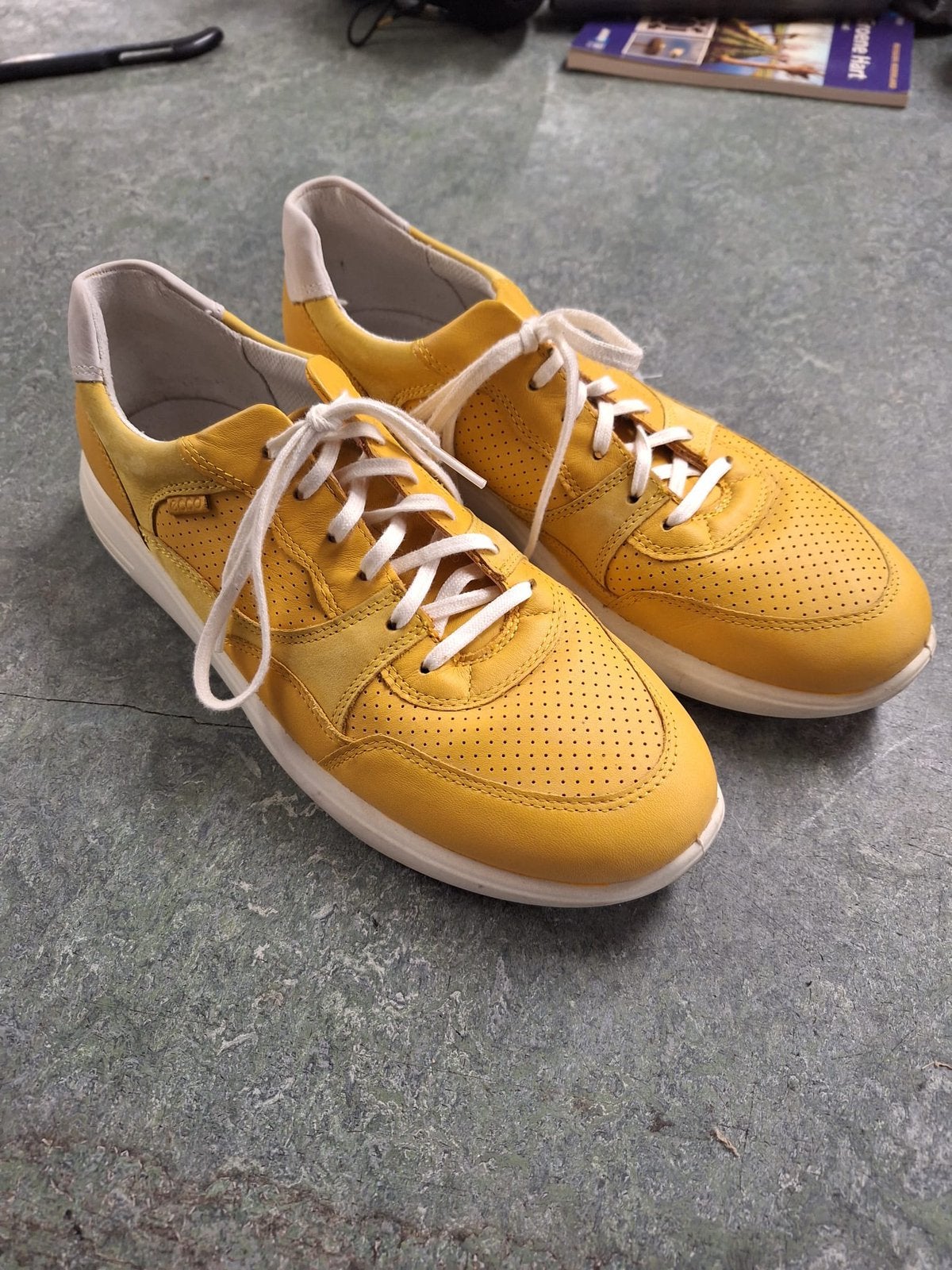 Okergele Sneakers / wandelschoenen van Ecco maat 42 - WD014, Waddinxveen, Geel, Zo goed als nieuw, X