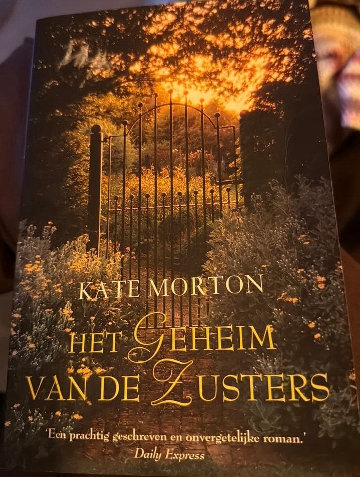 Kate Morton - Geheim van de zusters, Ophalen of Verzenden, Zo goed als nieuw, Kate Morton