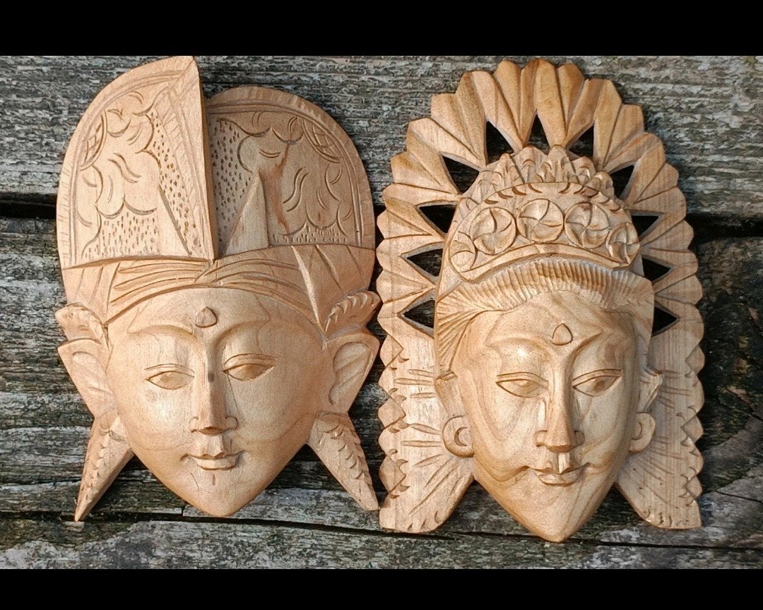 bruid & bruidegom | handgesneden houten Balinese maskers, Antiek en Kunst, Overige onderwerpen, Handgemaakt, 20 - 50 cm, Hout