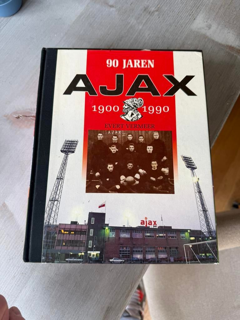 Ajax boek 90 jaren, Ophalen of Verzenden, Zo goed als nieuw, Ajax, Boek of Tijdschrift