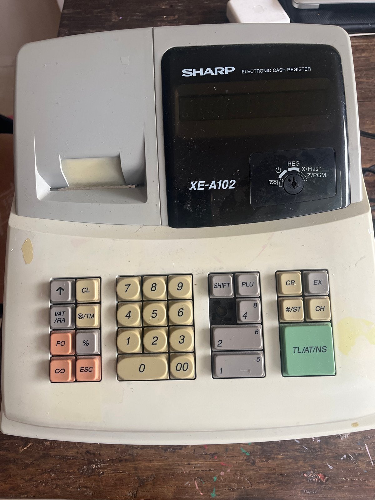 Sharp XE-A102 Elektronische Kassa - Vintage Model, Ophalen, Computers en Rekenmachines