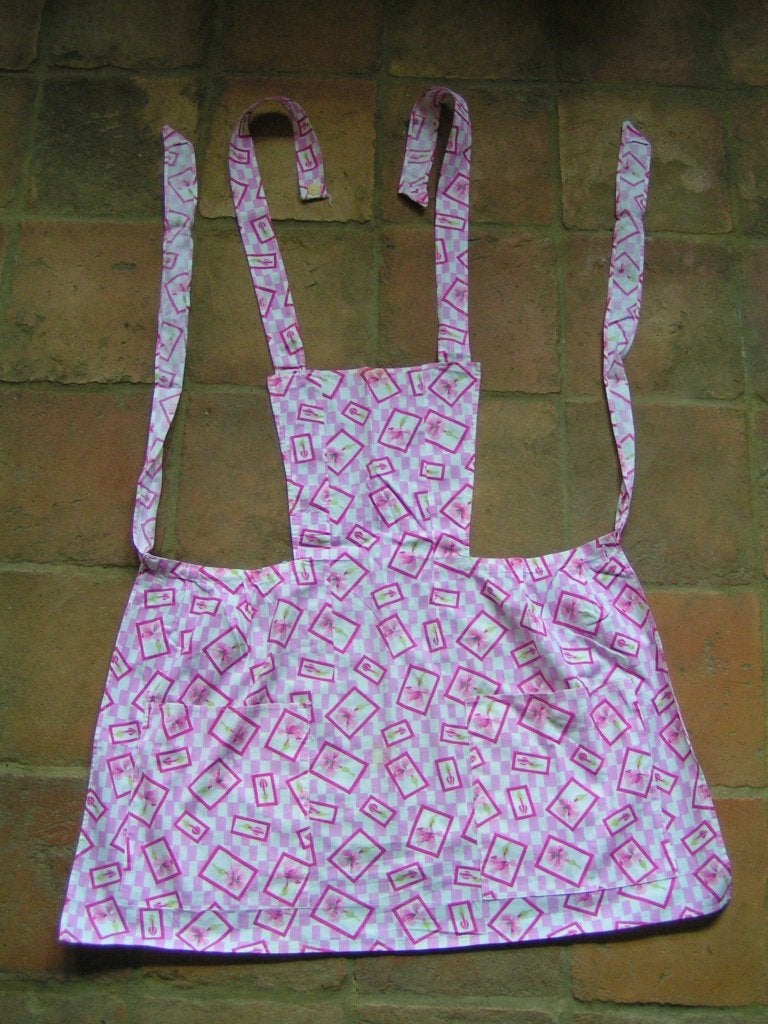 vintage kinderschort nr YY 991, Verzenden, Wasbaar, Zo goed als nieuw, Roze
