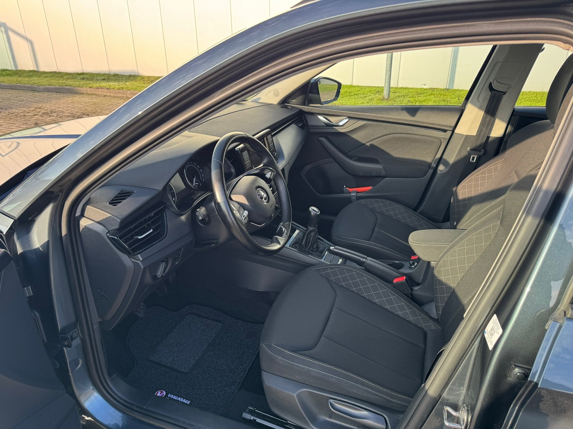 Skoda Kamiq 1.0 TSI Ambition , Airco, Carplay ,Trekhaak, Auto's, Skoda, Gebruikt, Euro 6, 620 kg, 49 €/maand
