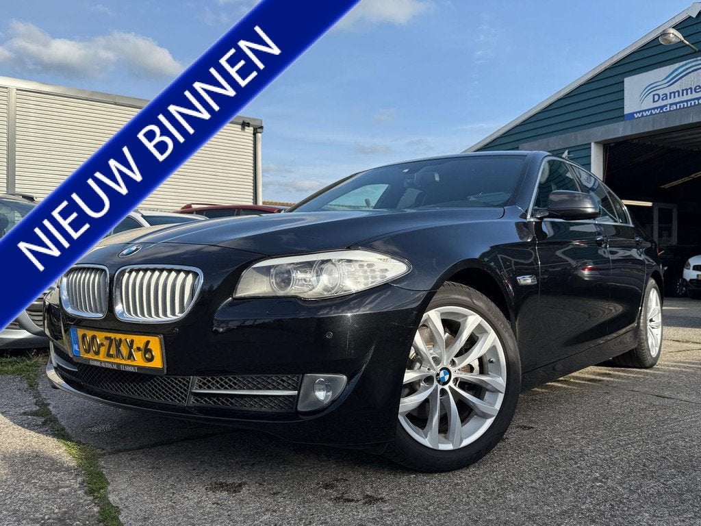 BMW 5 Serie 520i High EXE Aut8 | Nieuwe kettingset !, Auto's, BMW, Automaat, Euro 5, Gebruikt, 4 cilinders