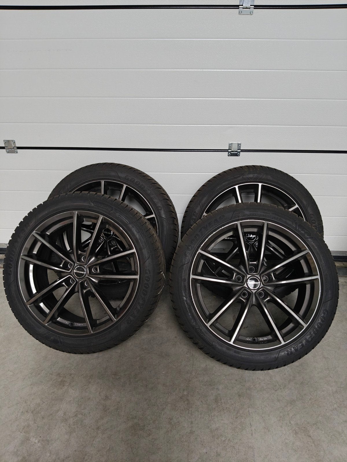4x Borbet Austin 18 inch velgen Goodyear banden - Volvo V60, Auto-onderdelen, Banden en Velgen, Ophalen, 18 inch, Banden en Velgen