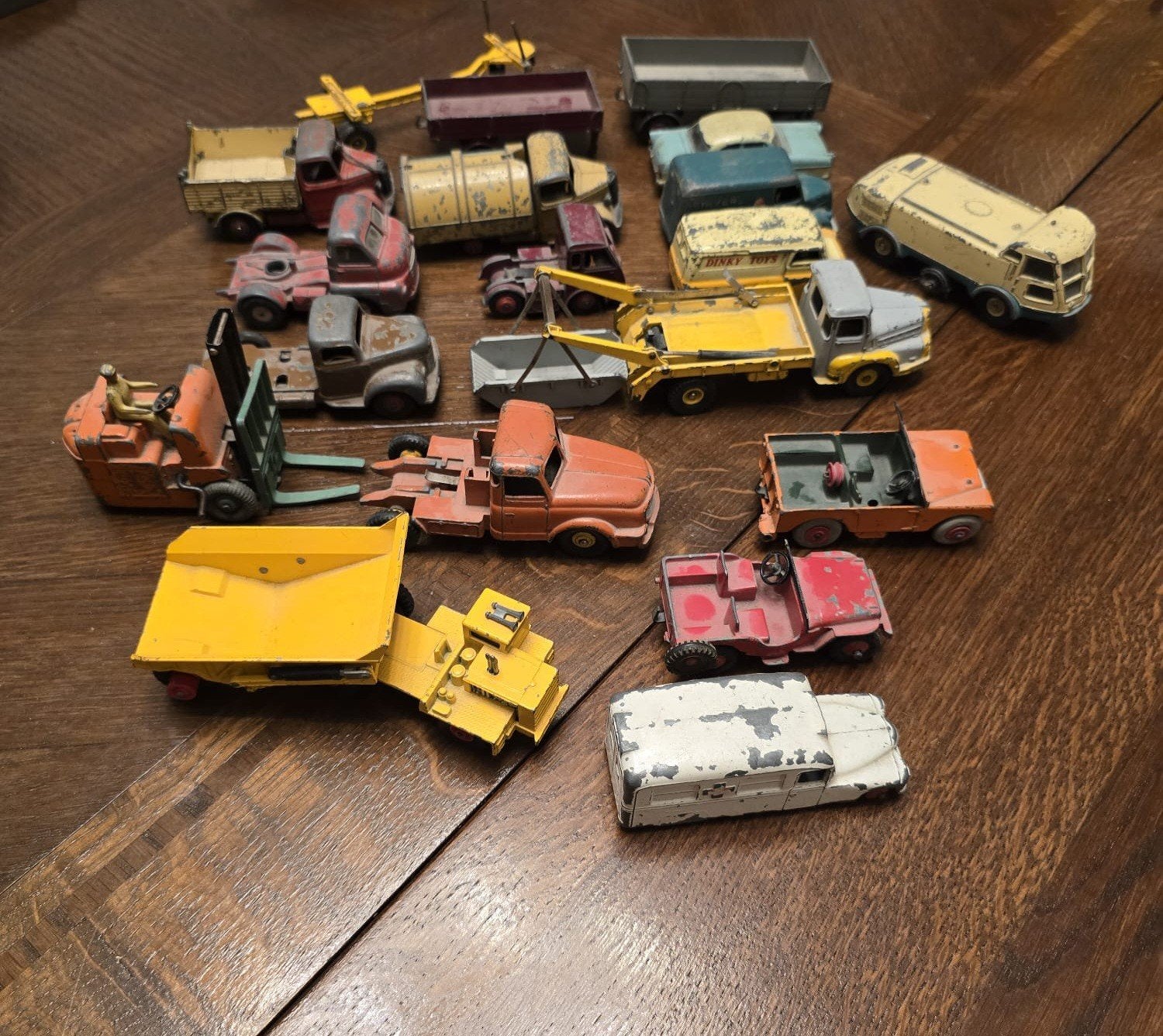 Diverse Dinky Toys, Ophalen of Verzenden