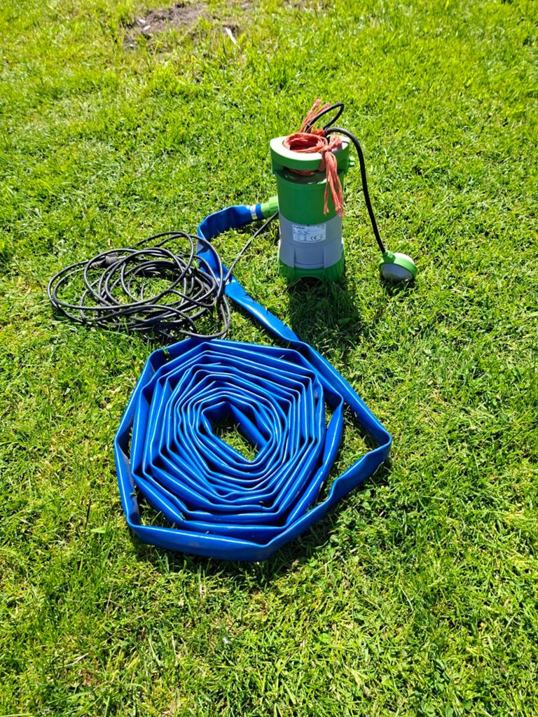 EUROM Flow 400 Dompelpomp met slang, Tuin en Terras, Waterpompen, Ophalen of Verzenden, Dompelpomp