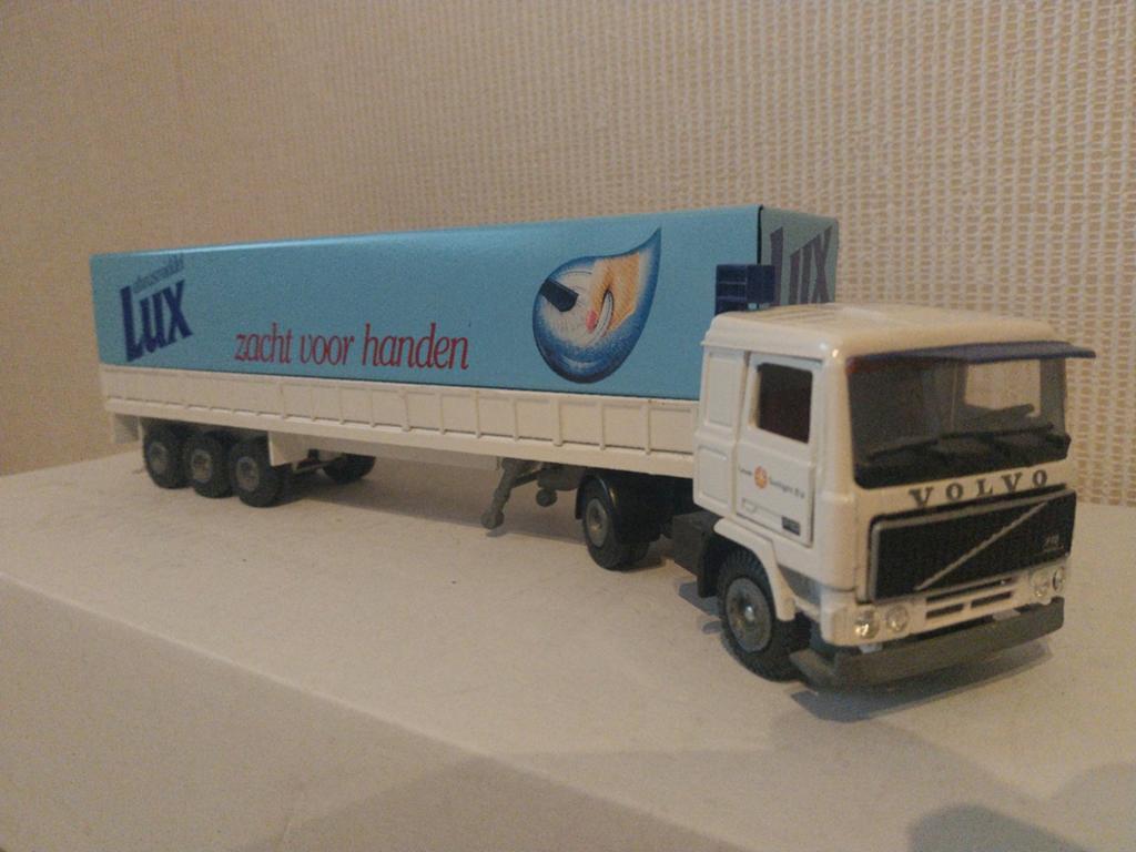 Tekno Volvo F10 C-typ1  LUX afwasmiddel, Ophalen of Verzenden, Gebruikt, Bus of Vrachtwagen, Tekno