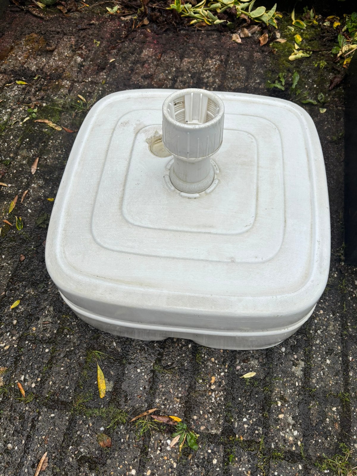 Witte parasol voet gevuld met zand, Ophalen, Gebruikt, Minder dan 1 meter, Parasolvoet