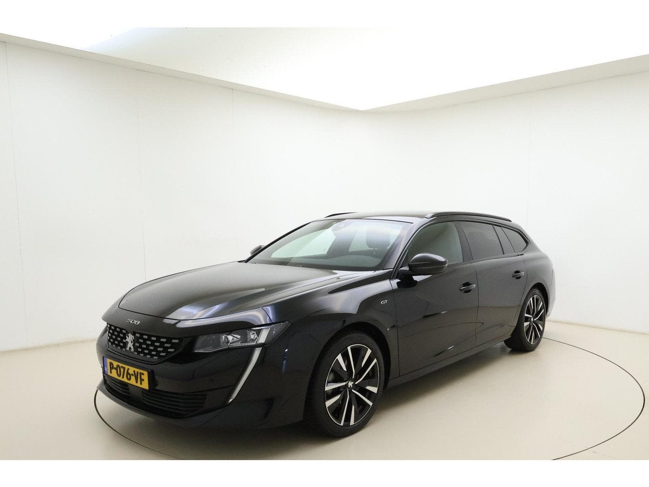Peugeot 508 SW 1.2 PureTech GT | Achteruitrijcamera | Parkee, 745 kg, Gebruikt, 1199 cc, Zwart