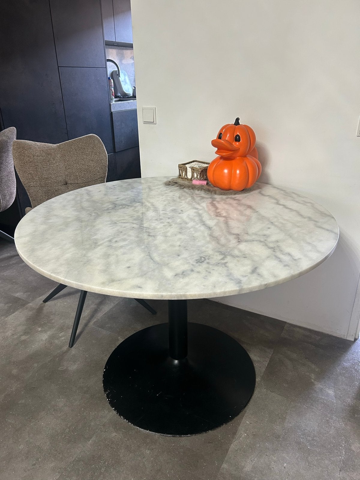 Ronde marmeren eettafel met zwarte voet, Ophalen, Overige materialen, Gebruikt, Rond