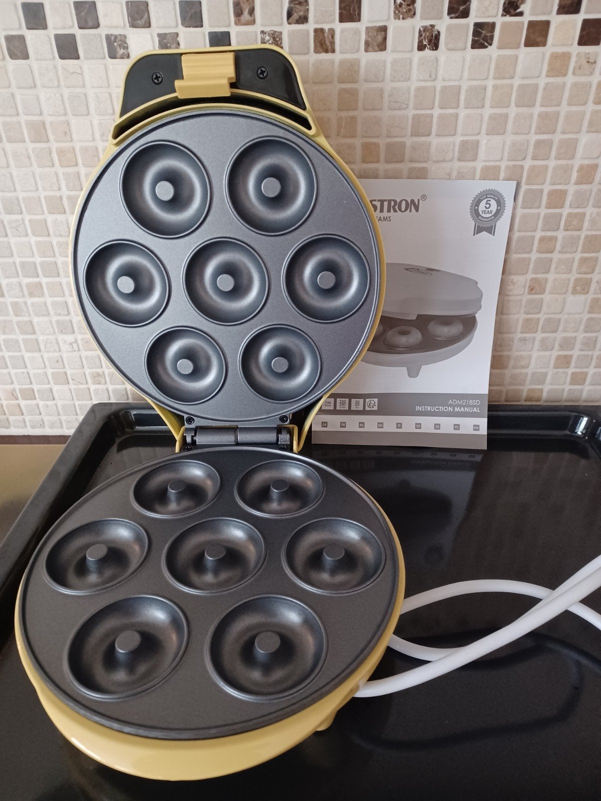 Donut Maker, Ophalen of Verzenden, Nieuw, Taarten of Cupcakes, Bakvorm