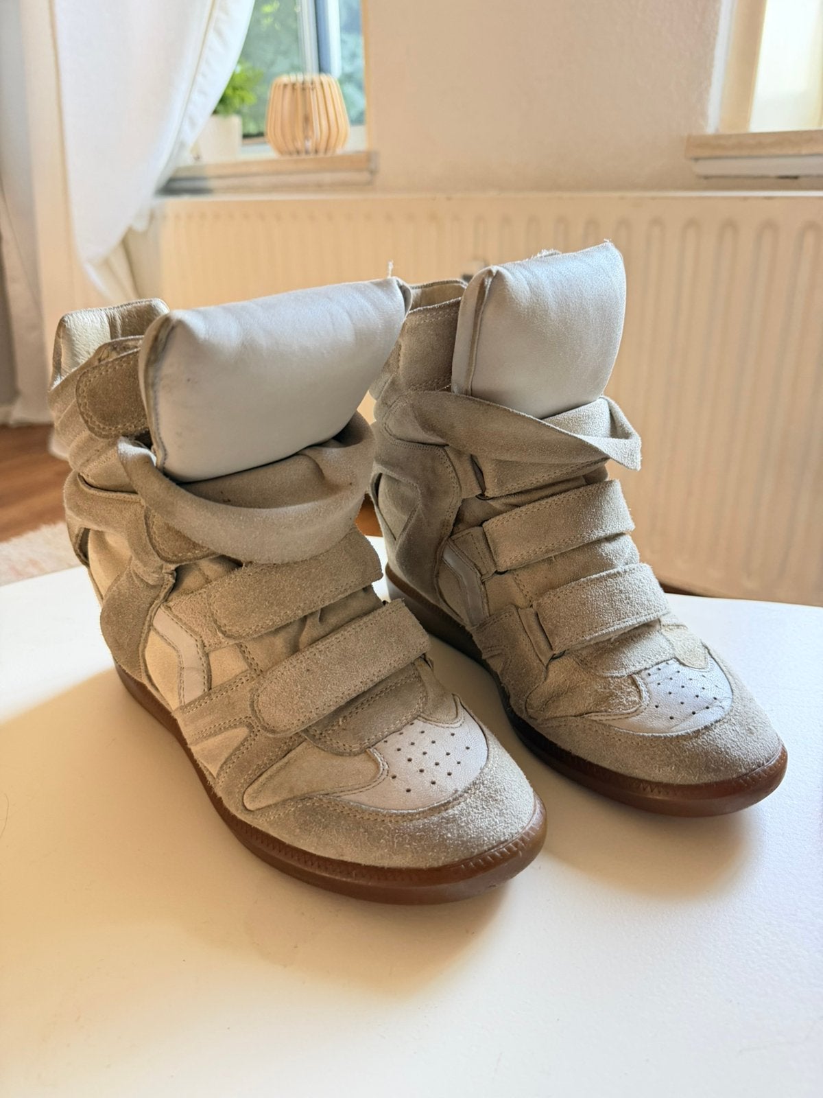 Isabel marant sneakers maat 39, Beige, Ophalen of Verzenden, Sneakers of Gympen, Gedragen