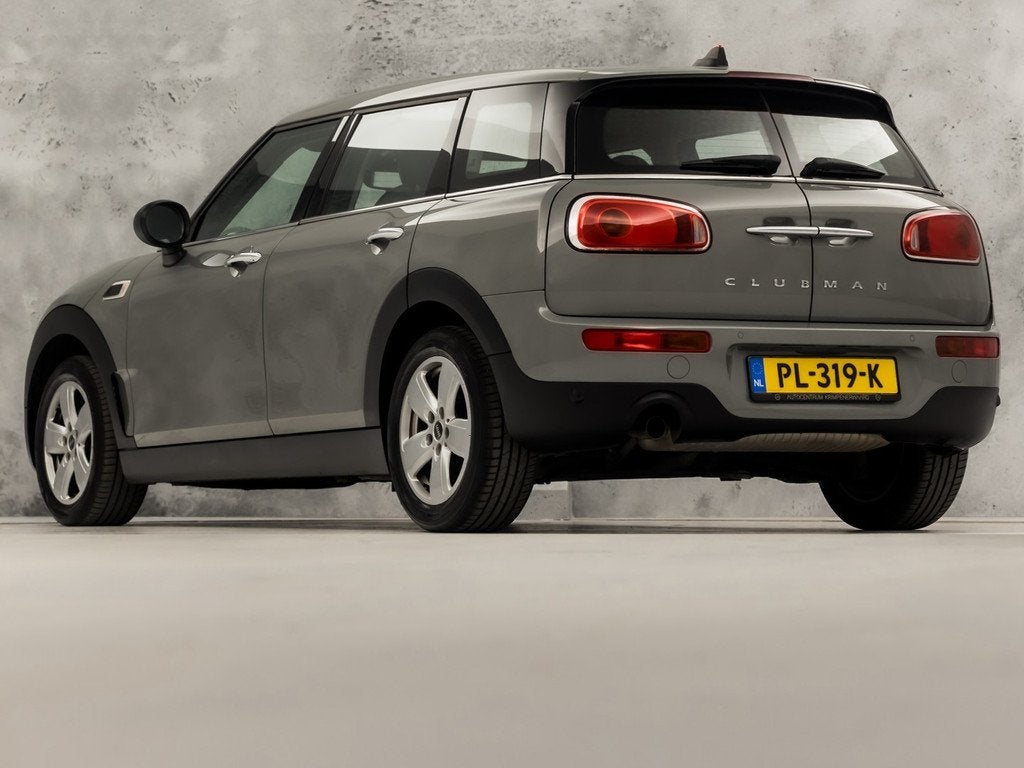 MINI Clubman 1.5 One Sport (NAVIGATIE, CLIMATE, LEDER, SPORT, Auto's, Mini, Voorwielaandrijving, 12 maanden, Gebruikt, Leder en Stof