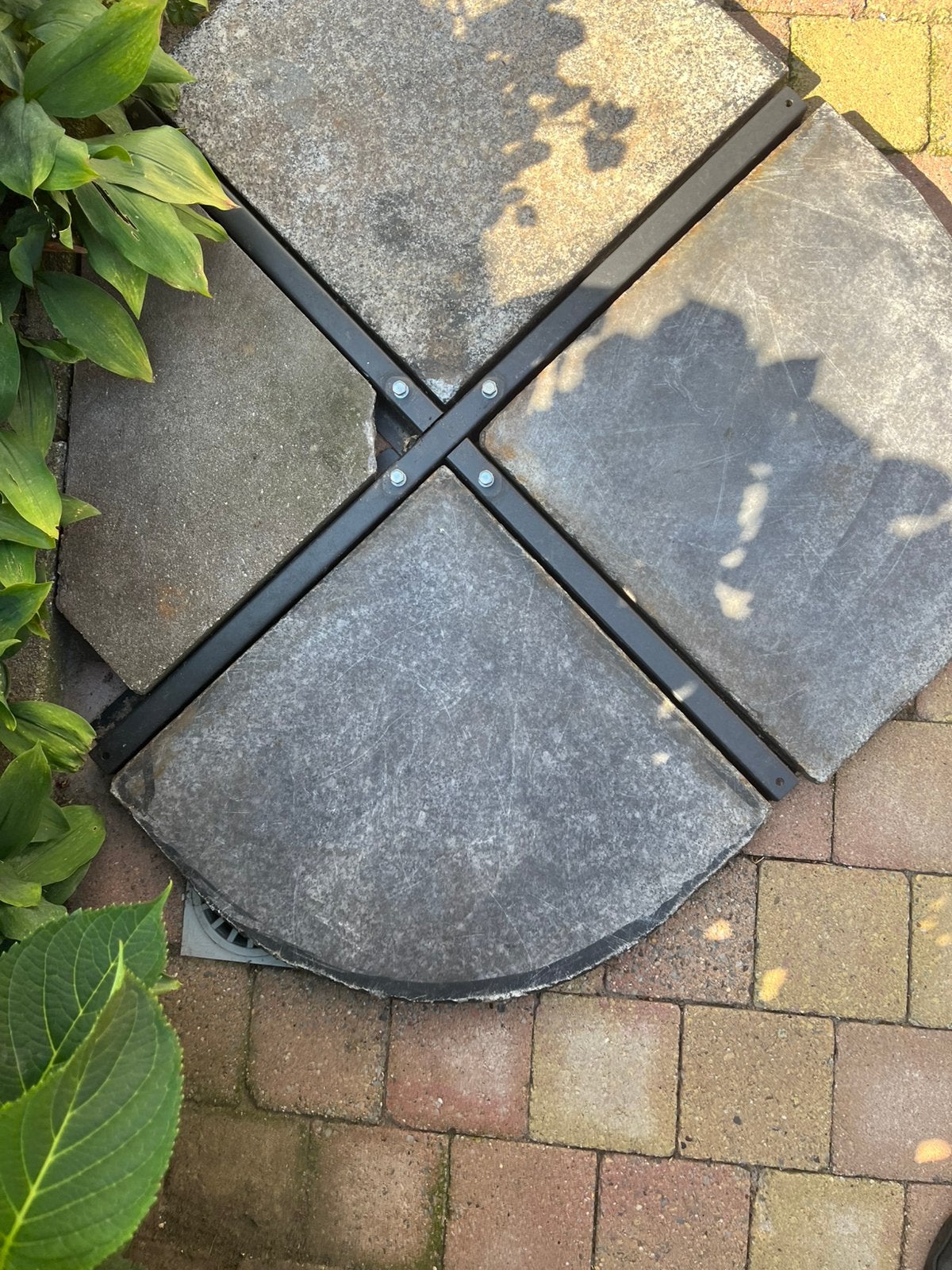 Kruisvoet voor zweefparasol met zware stenen, Tuin en Terras, Parasols, Ophalen, Zo goed als nieuw, Zweefparasol