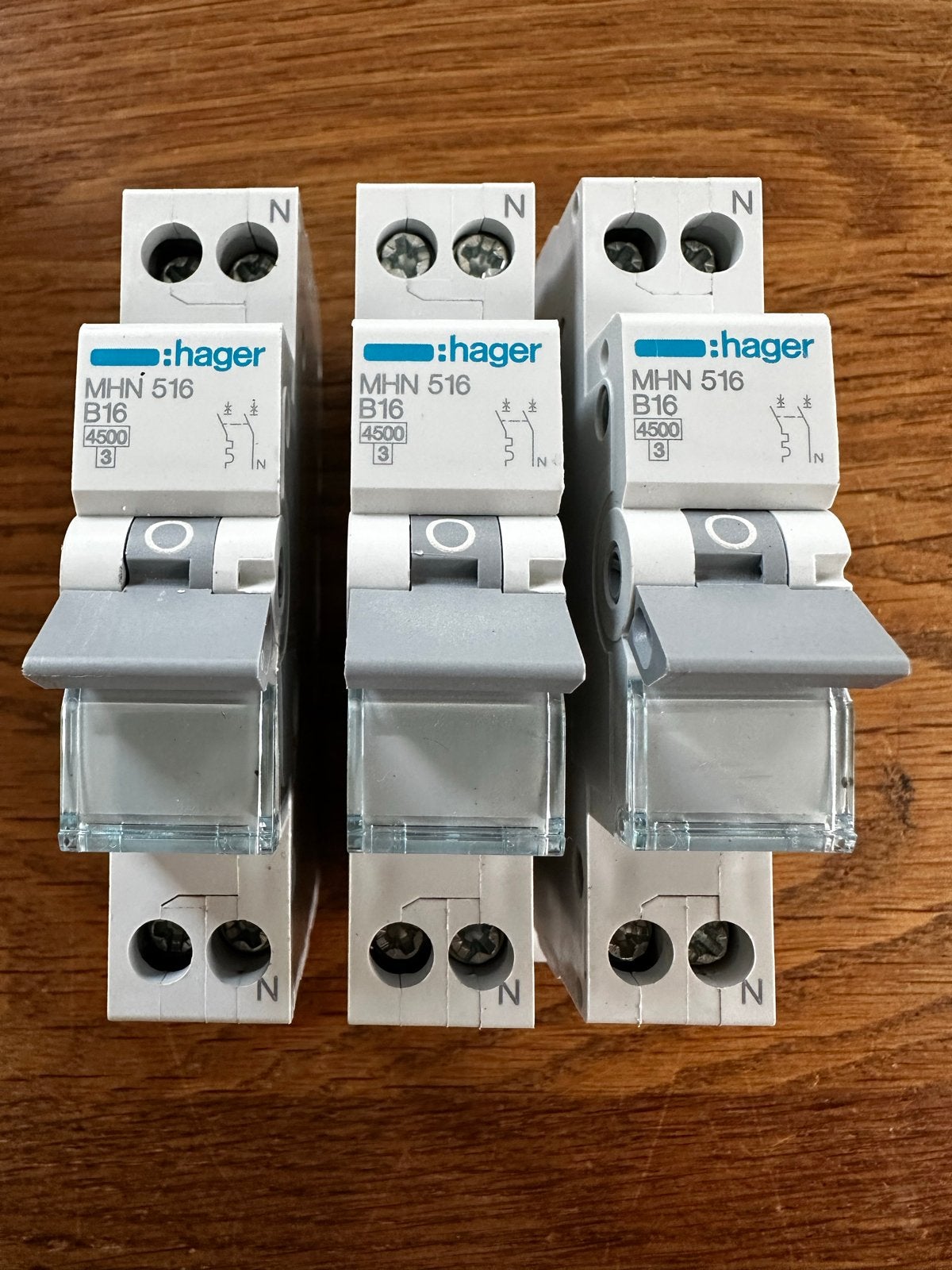 Hager MHN 516 B16 Installatieautomaat (3 stuks), Ophalen of Verzenden, Gebruikt, Hager, Installatieautomaat