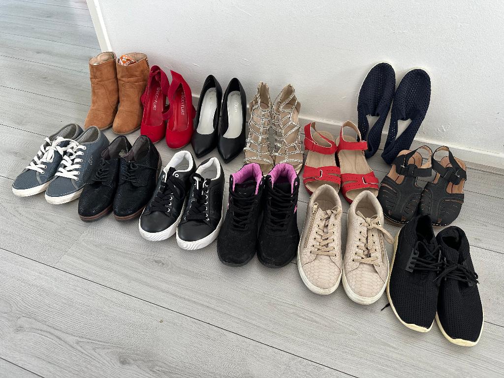 Partij schoenen, Overige kleuren, Overige typen, Ophalen of Verzenden, Gedragen