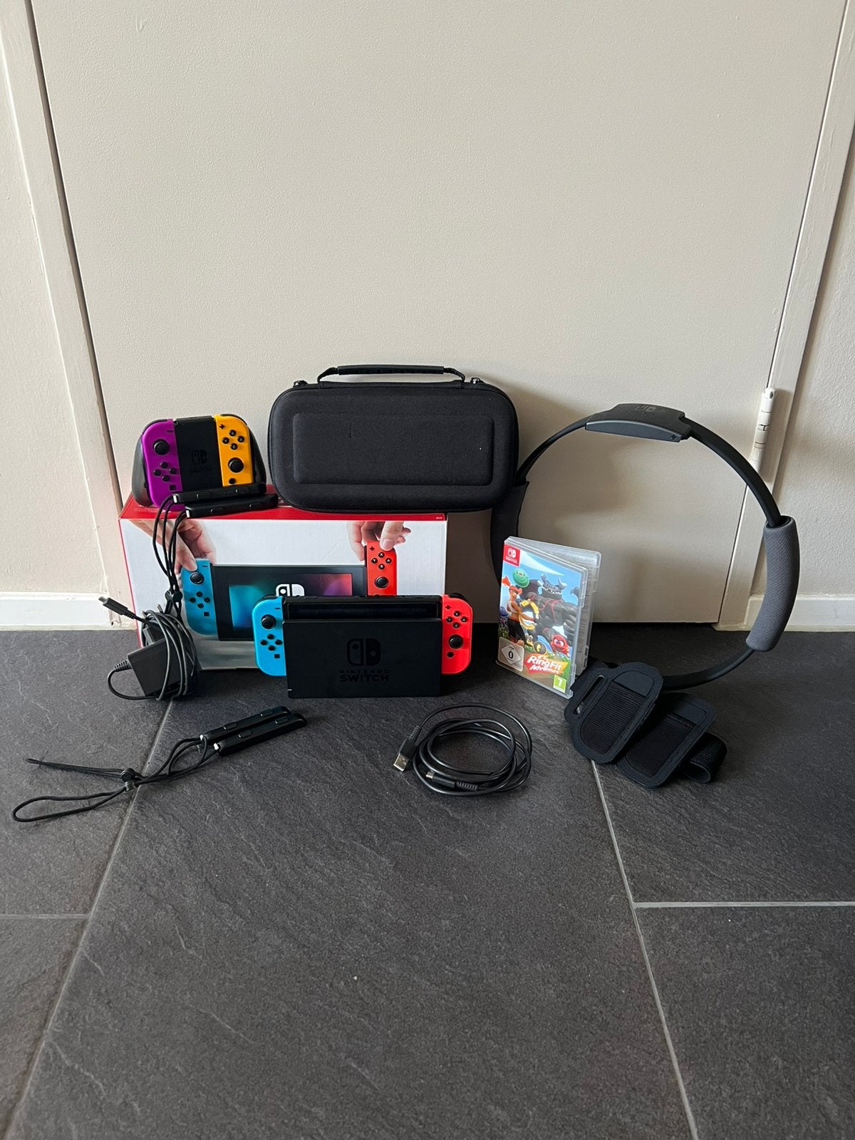 Nintendo Switch V1 Unpatched | 4 Joy-Cons | Ring Fit | 128GB, Met games, Met 2 controllers, Ophalen of Verzenden, Zo goed als nieuw