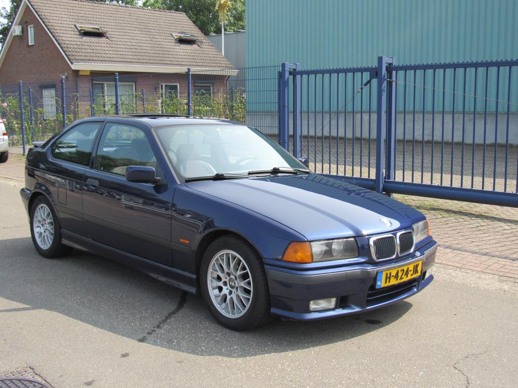 BMW 3 Serie Compact 323ti Comfort Automaat Airco (bj 1997), Automaat, 2494 cc, Blauw, 11 km/l