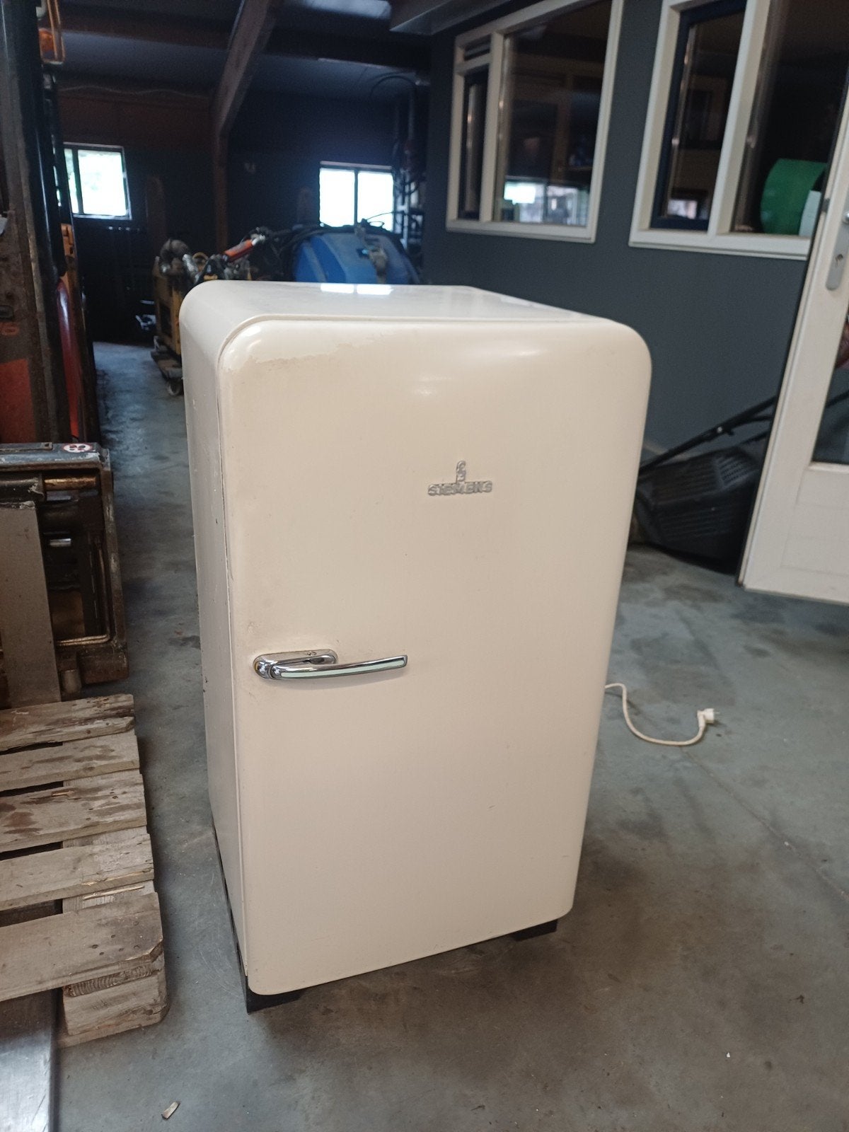 Koelkast siemens retro, 200 liter of meer, Ophalen of Verzenden, Zonder vriesvak, 160 cm of meer