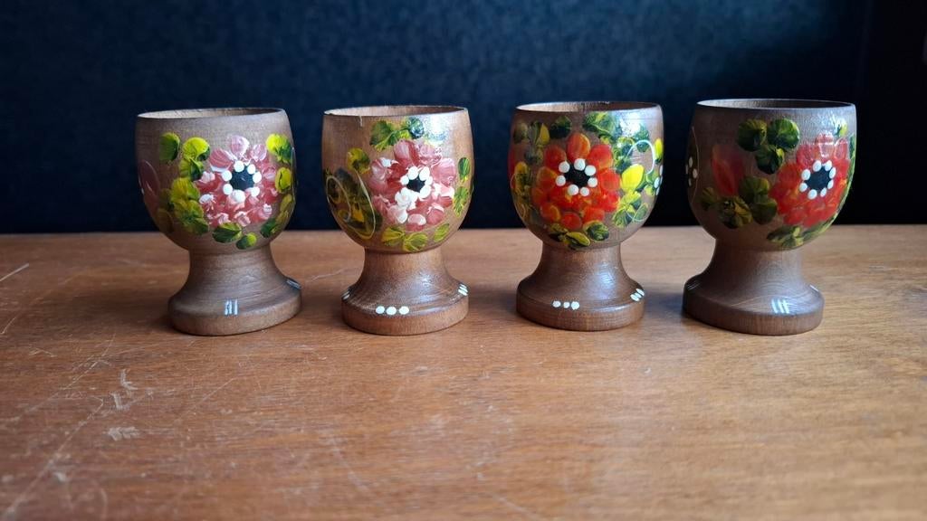 set van 4 vintage houten beschilderde eierdopjes, Ophalen of Verzenden