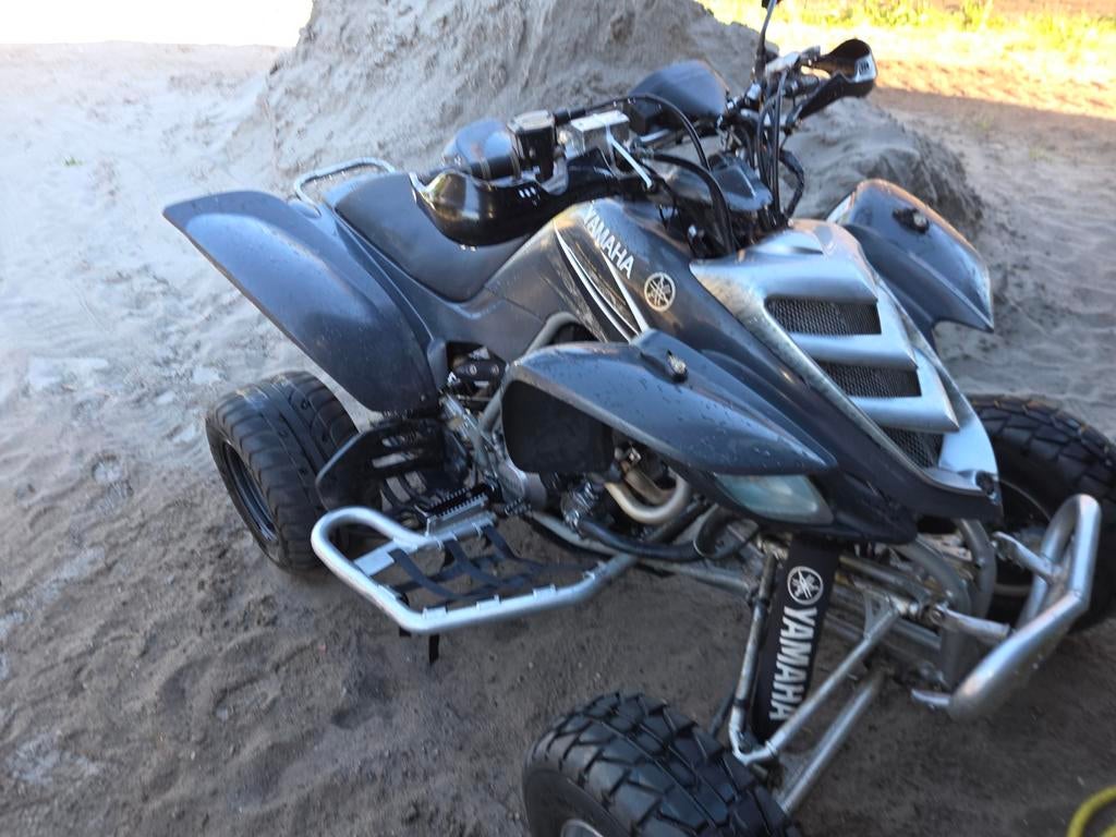 Yamaha Raptor 660 Quad - Krachtig en Klaar voor Avontuur, Motoren, Quads en Trikes, 1 cilinder, 660 cc