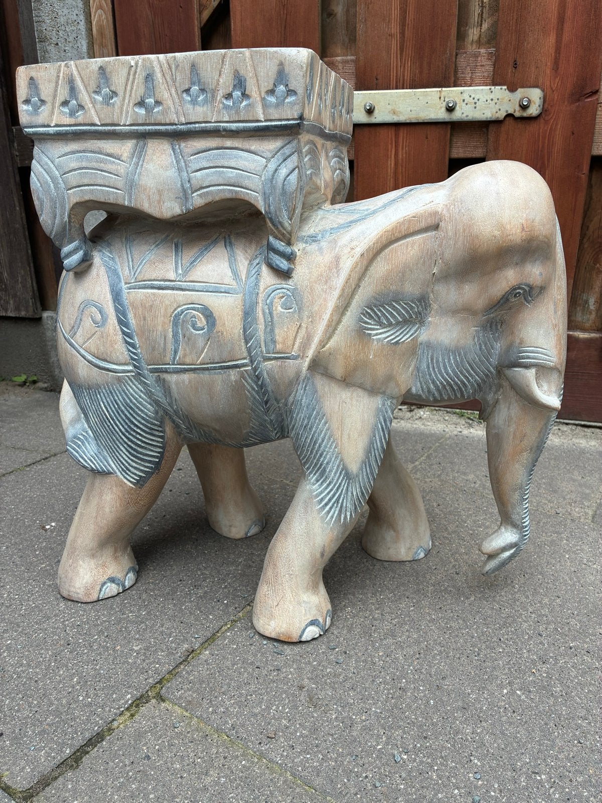 Houtsnijwerk Olifant Plantentafel White Wash - 49 cm, Antiek en Kunst, Ophalen, Houtsnijwerk, 20 - 50 cm, Wit