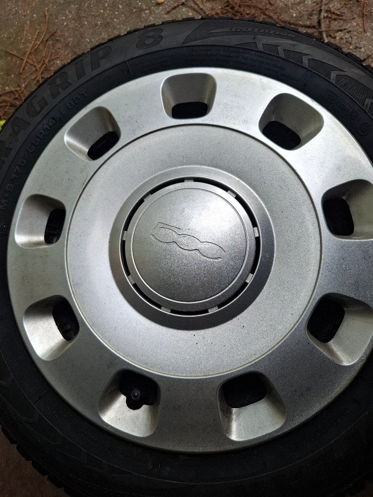 Fiat 500 banden en velgen, Auto-onderdelen, Banden en Velgen, Ophalen, Gebruikt, Banden en Velgen, Winterbanden