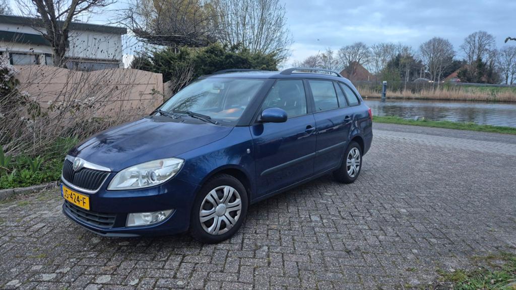 Skoda Fabia 1.2 TSI Combi 2010. NIEUWE APK | AIRCO | ZUINIG, Auto's, Voorwielaandrijving, 450 kg, 40 €/maand, 4 cilinders
