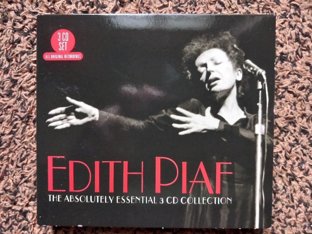 3CD box The Absolutely Essential Edith Piaf, Ophalen of Verzenden, Zo goed als nieuw