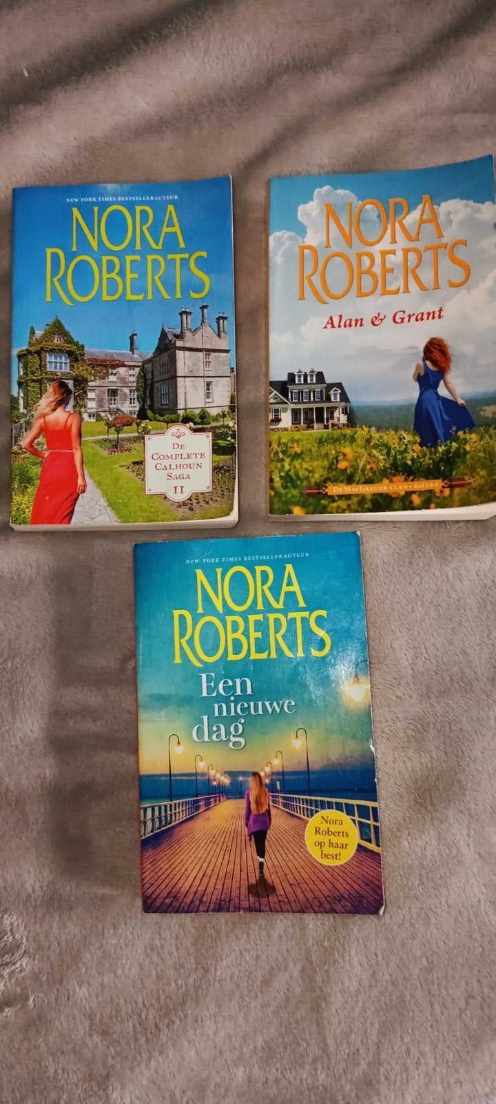 3x Nora Roberts 1,00, Ophalen, Gelezen