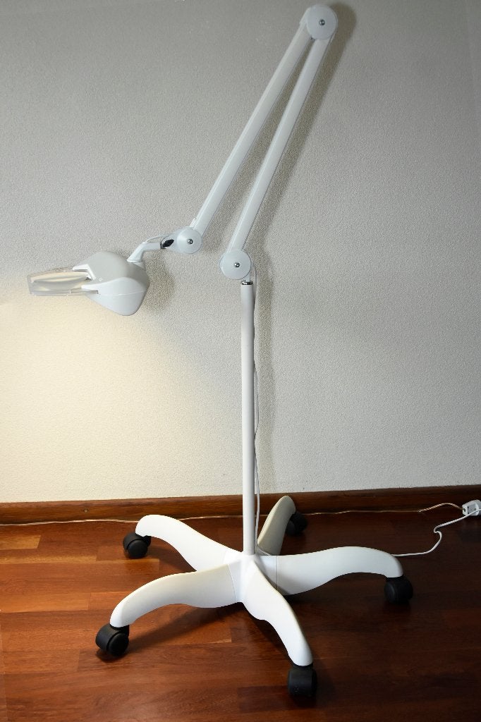 Zeer mooie professionele Luxo loeplamp in perfecte staat., Ophalen, Zo goed als nieuw, Loeplamp