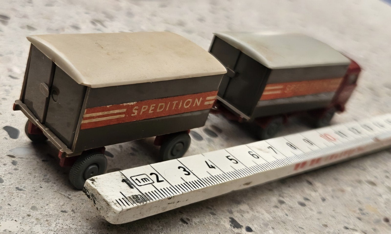 Vintage modelvrachtwagen met aanhanger 'Spedition', Overige merken, Gebruikt, 1:50 of kleiner, Ophalen of Verzenden