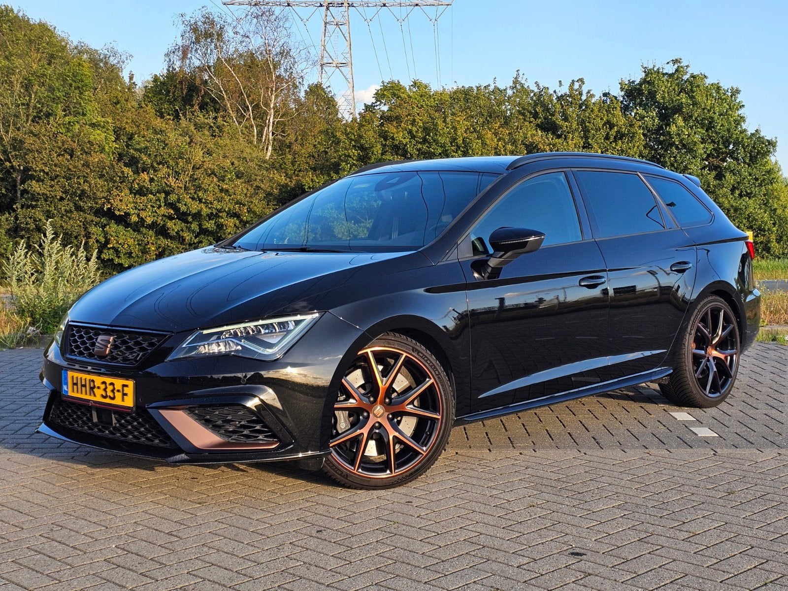 Seat Leon 2.0 TSI 300PK "R" 4DRIVE Dsg-7 2020 Zwart, Automaat, 4 cilinders, 1984 cc, Leon