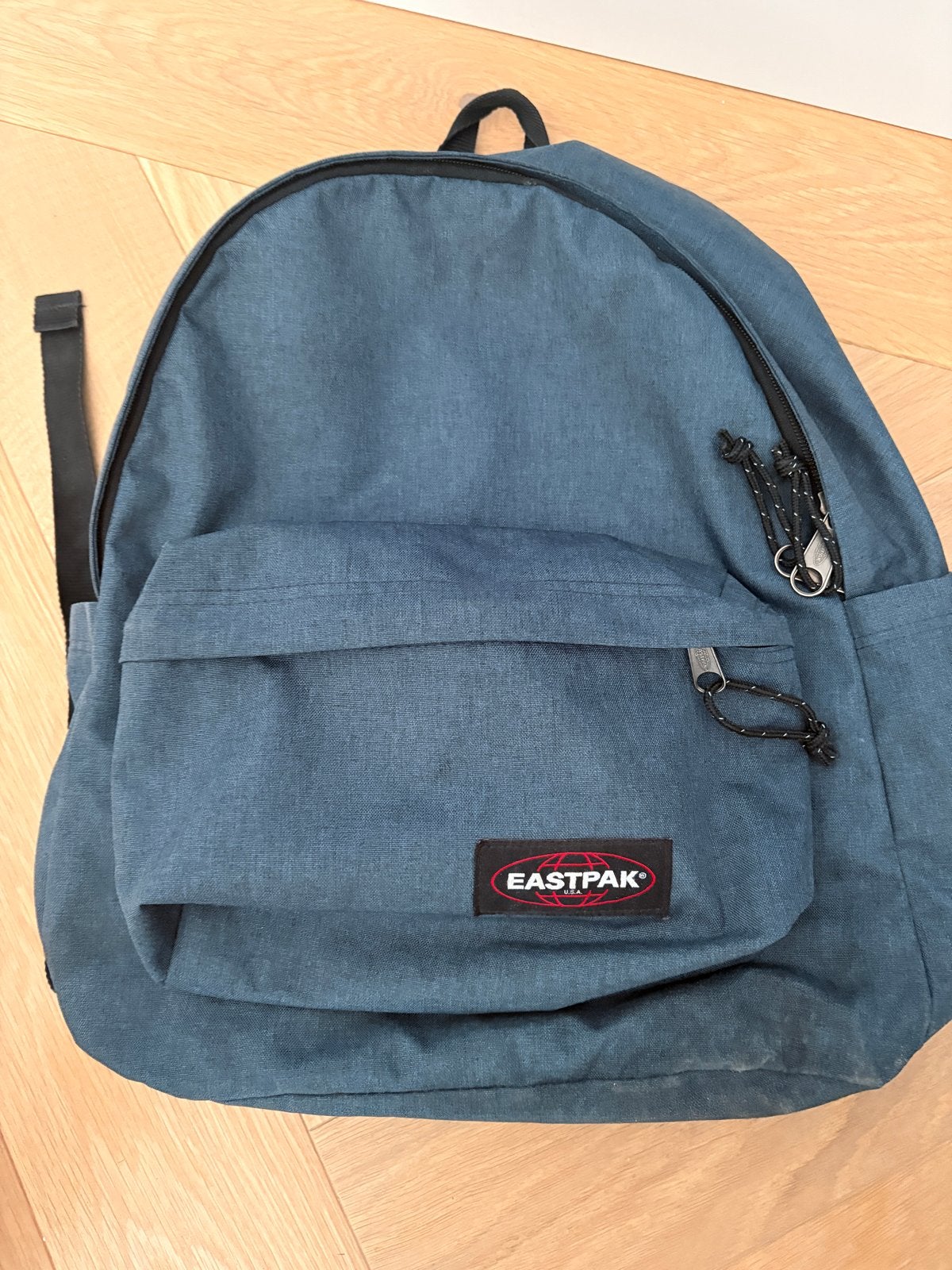 Eastpak Day Office rugzak - Triple Denim - Zo goed als nieuw, Sieraden, Tassen en Uiterlijk, Tassen | Rugtassen, 45 tot 60 cm