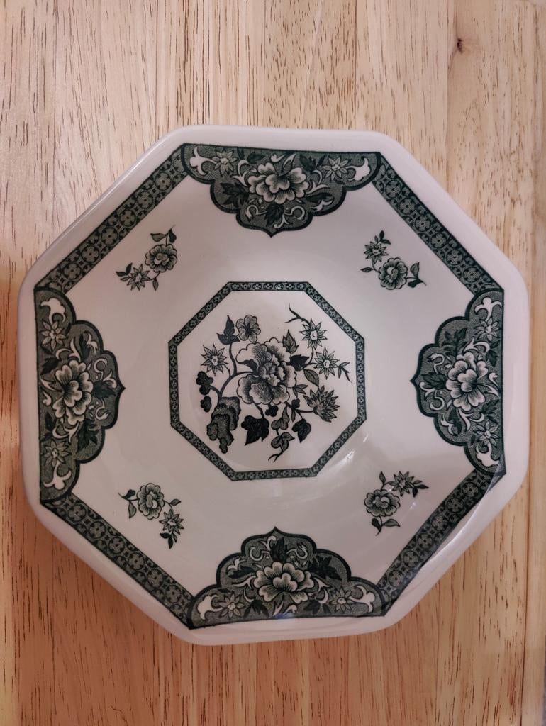 Antiek achthoekig schaaltje van Royal Staffordshire Meakin, Verzenden