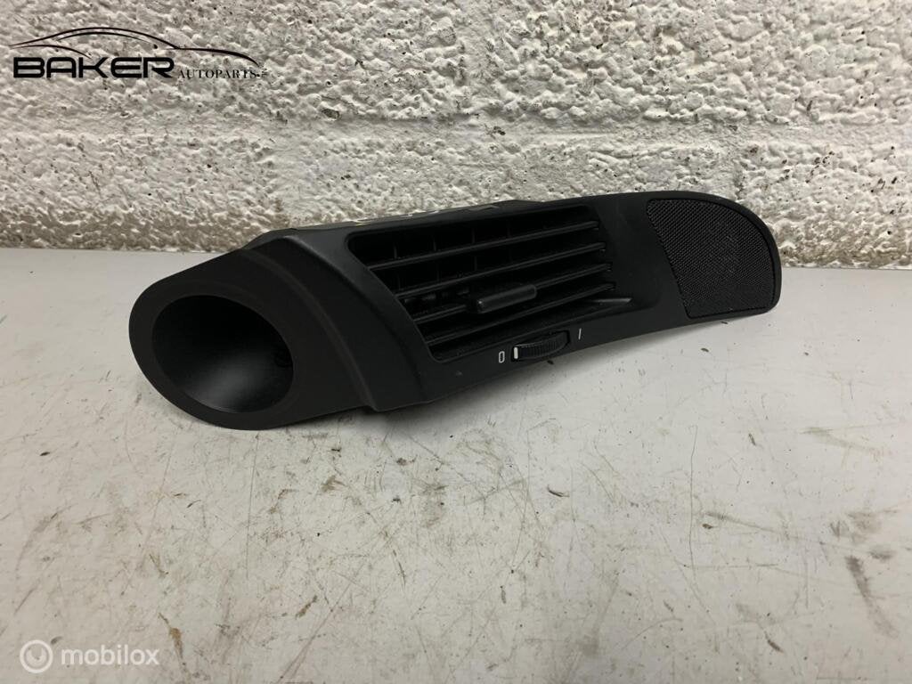 Ventilatierooster rechtsvoor BMW 5-serie E39 (95-3) 8391174, Gebruikt, Ophalen of Verzenden, BMW, BMW