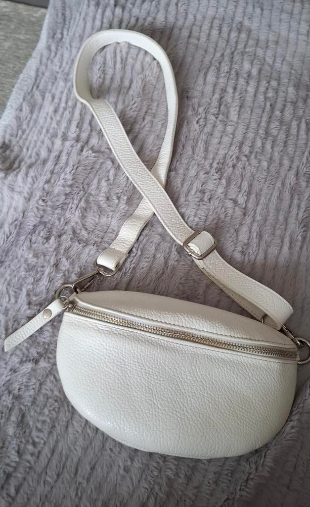Vera Pelle crossbody tas heuptas leer wit igs, Sieraden, Tassen en Uiterlijk, Overige merken, Gebruikt, Wit, Ophalen of Verzenden