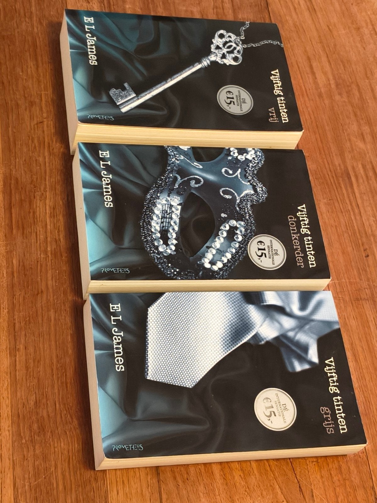 Vijftig tinten trilogie - E.L. James (3 boeken), Boeken, Ophalen of Verzenden, Gelezen, E.L. James