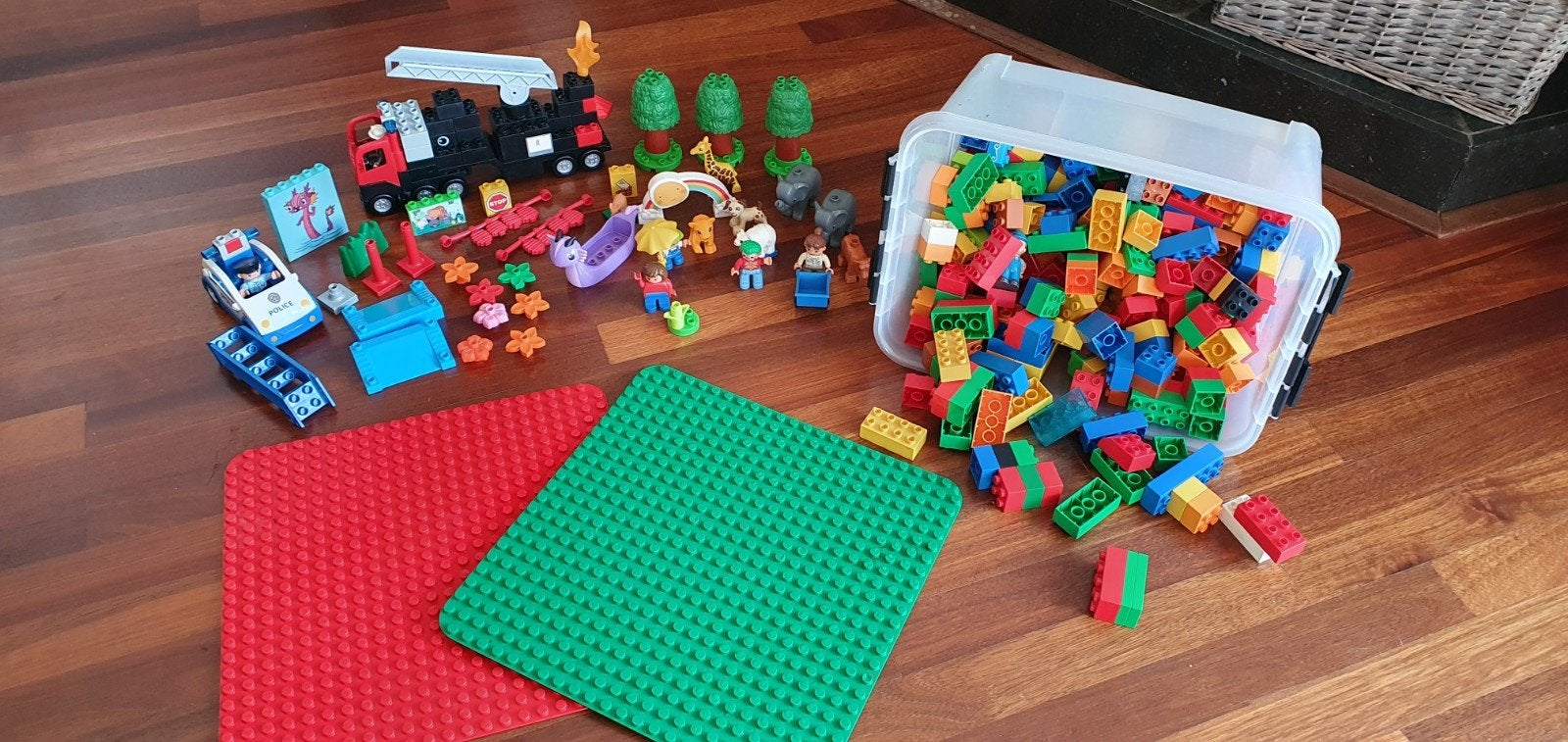 Duplo, dieren, brandweerauto en 2 bouwplaten, Ophalen, Gebruikt, Duplo
