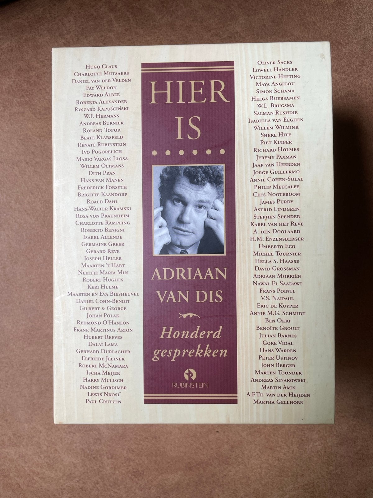 Hier is... Adriaan van Dis - Honderd gesprekken (5 dvd's), Ophalen of Verzenden, Zo goed als nieuw, Muziek, Film of Tv