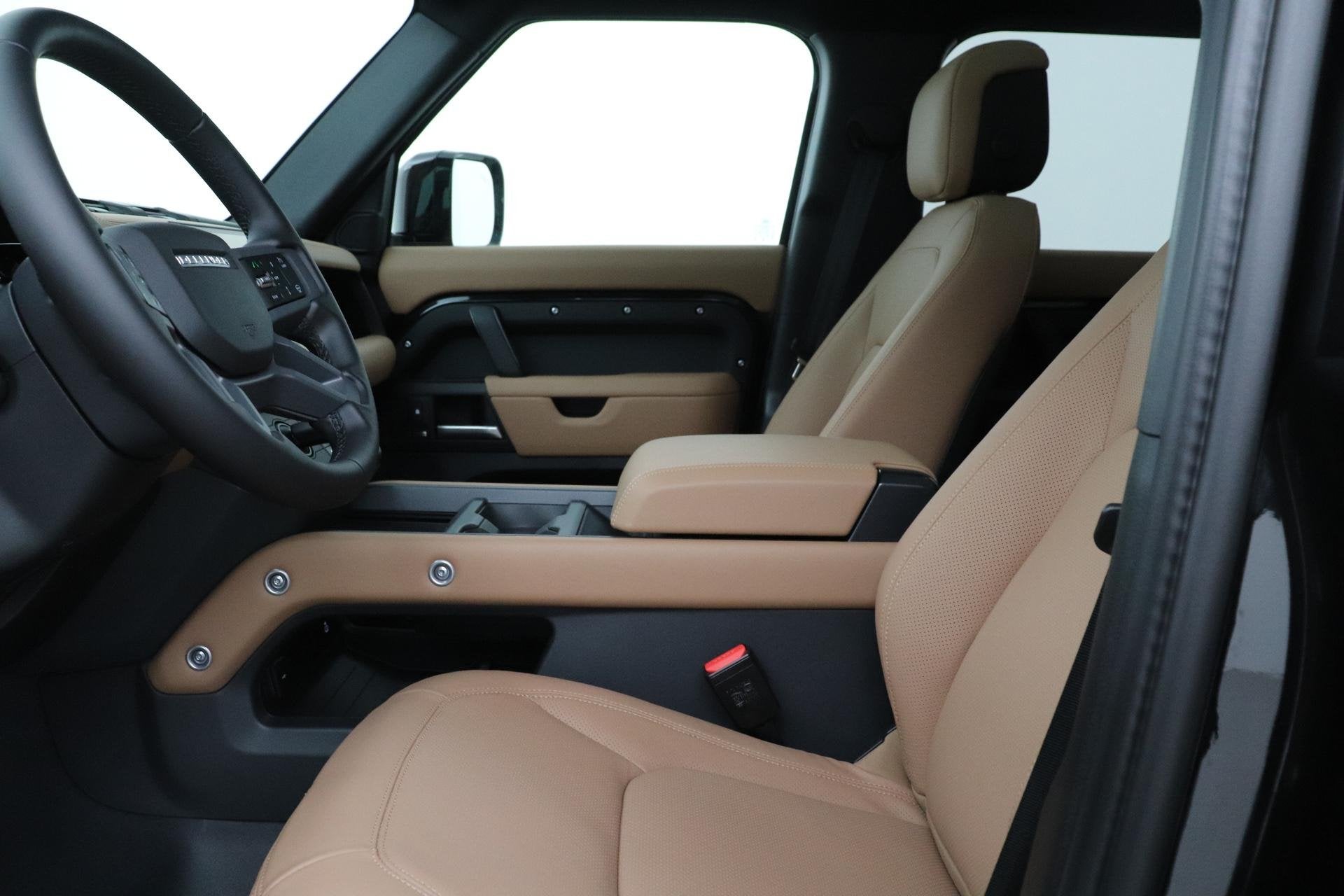 Land Rover Defender 110 P300e X-Dynamic HSE | FACELIFT | 22, Automaat, Gebruikt, Euro 6, 4 cilinders