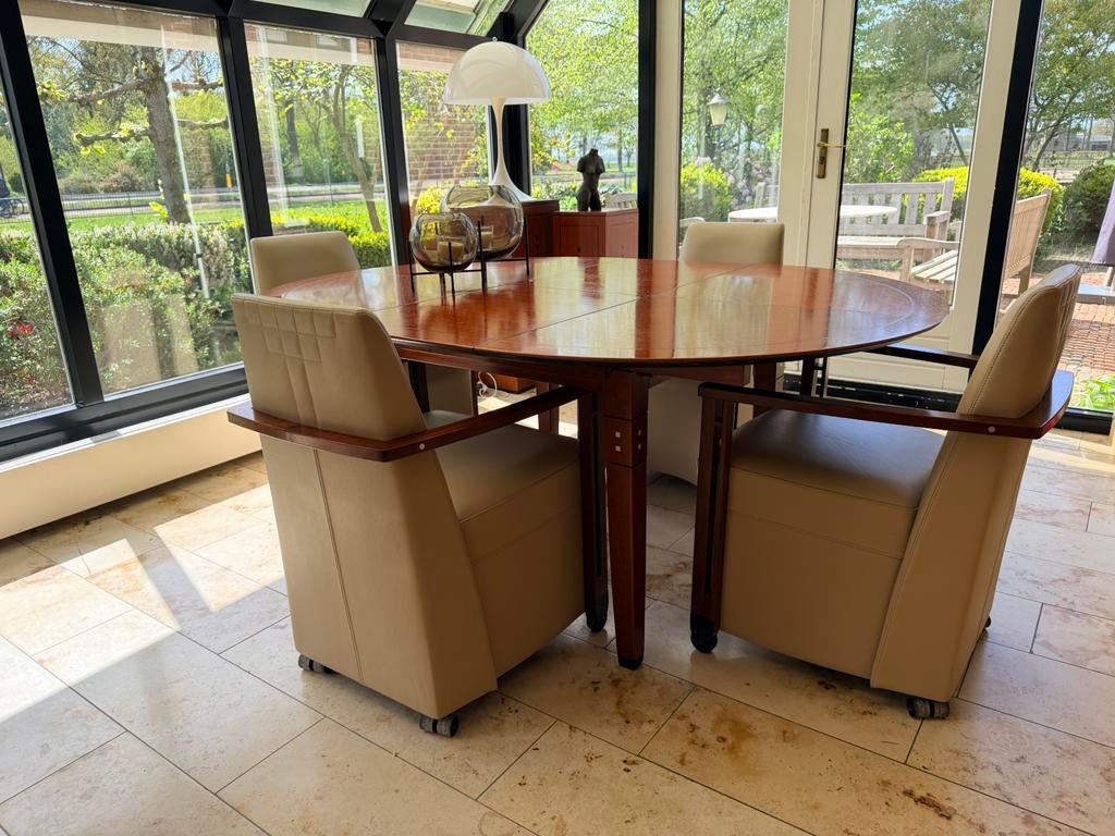 Schuitema Cason verrijdbare eetkamerstoelen 4 stuks, Ophalen, Zo goed als nieuw, Leer, Vijf, Zes of meer stoelen