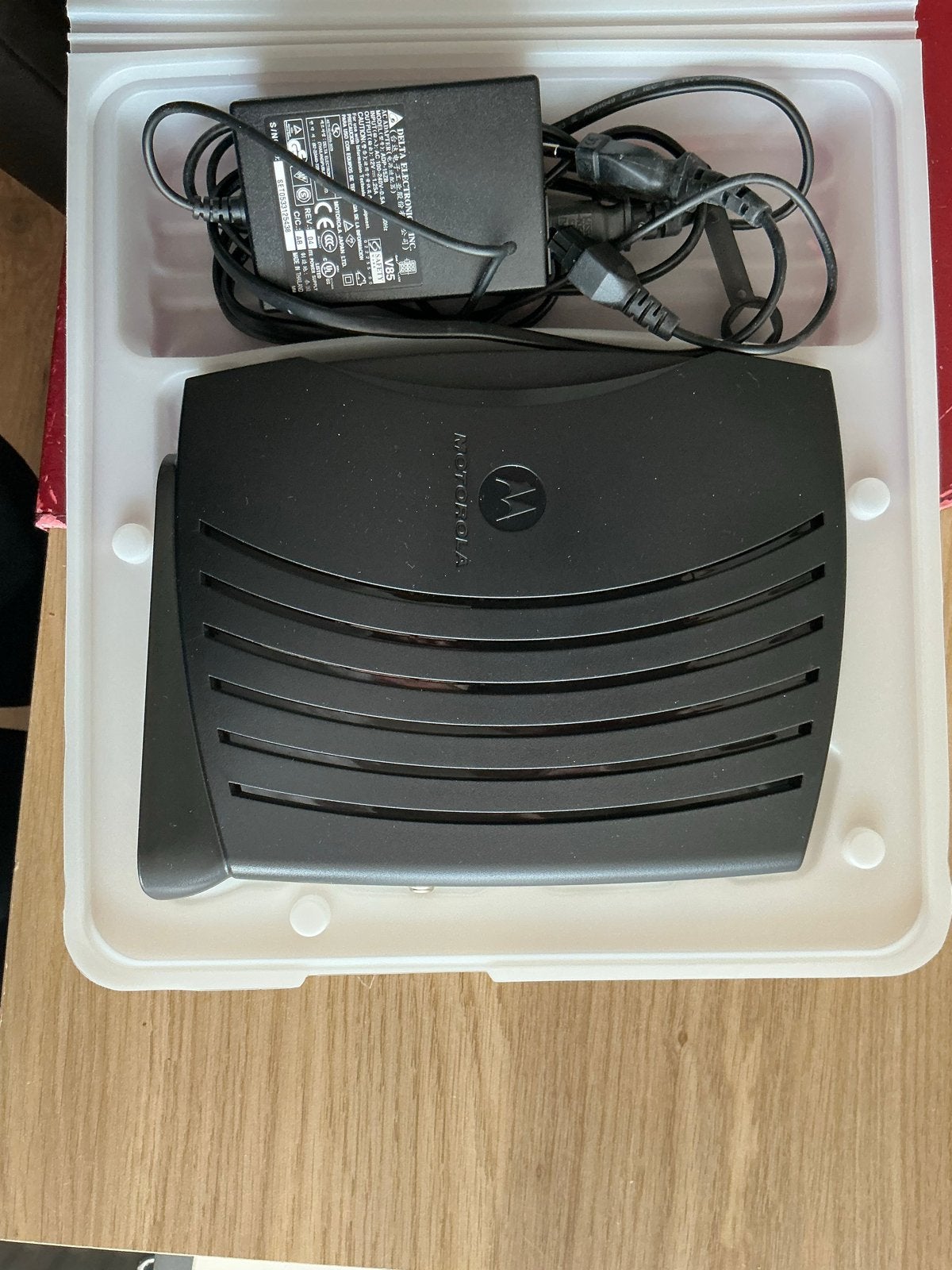 Motorola SBV5120E Voice over IP Kabel Modem, Ophalen, Gebruikt