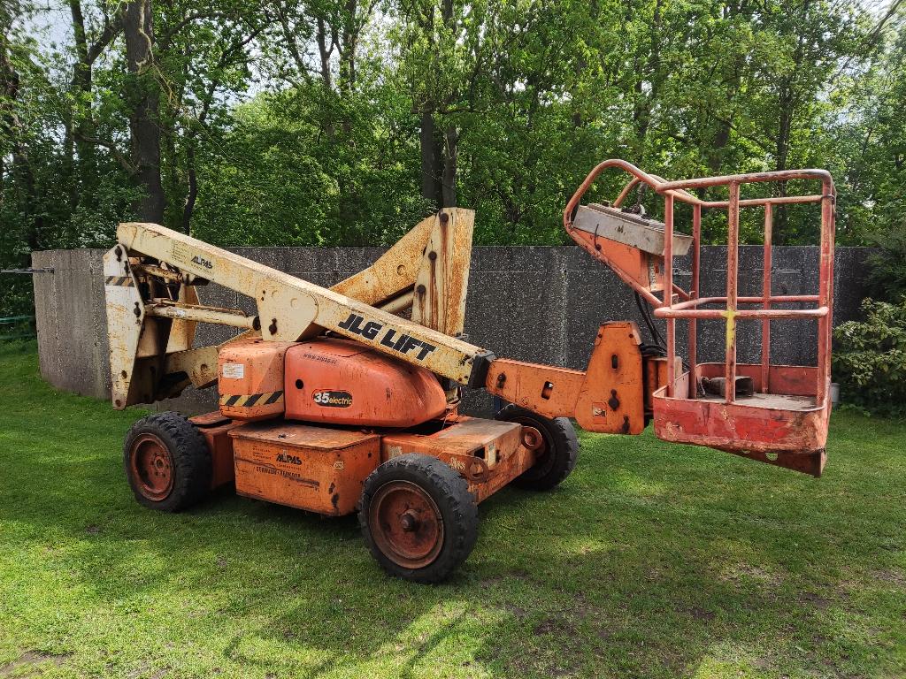 JLG-LIFT hoogwerker (type N 35 Electric, 12,7 m., 227 kg), Zakelijke goederen, Machines en Bouw | Liften, Steigers en Ladders