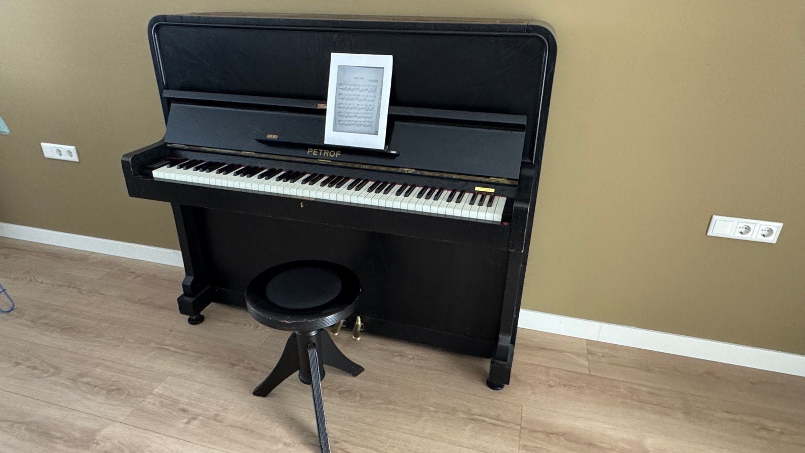 Foto 5 van Petrof Piano - Zwart, Gebruikt